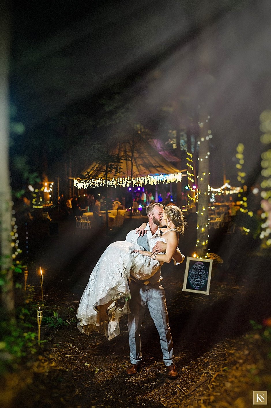 Wedding night photo every bride must have